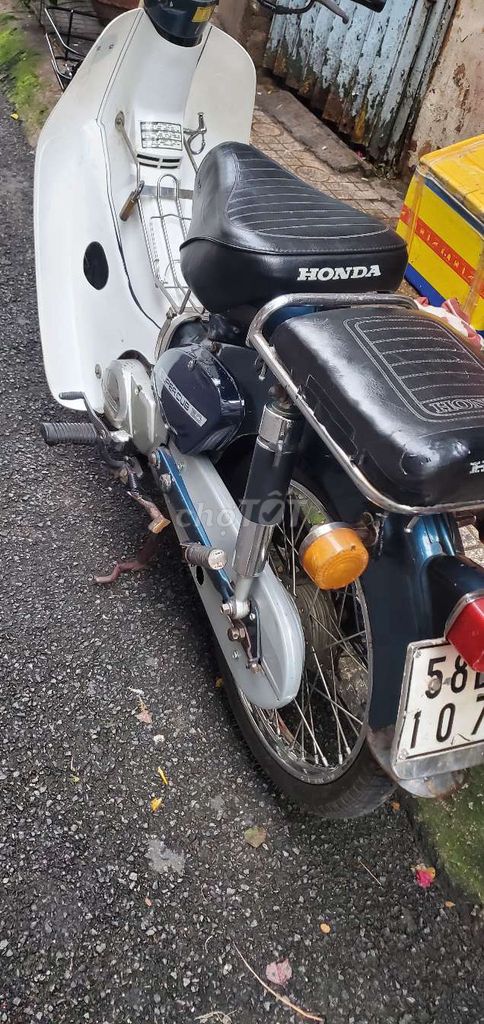 Cần bán xe cúp 50cc xe đẹp máy ngon gtdd. Mua bán Xe máy tại Quận 5 Tp Hồ Chí Minh được đăng bởi Binh Nguyên hình 2