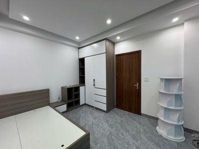 Cho thuê nhà 5 tầng hậu ái- vân canh hoài đức
