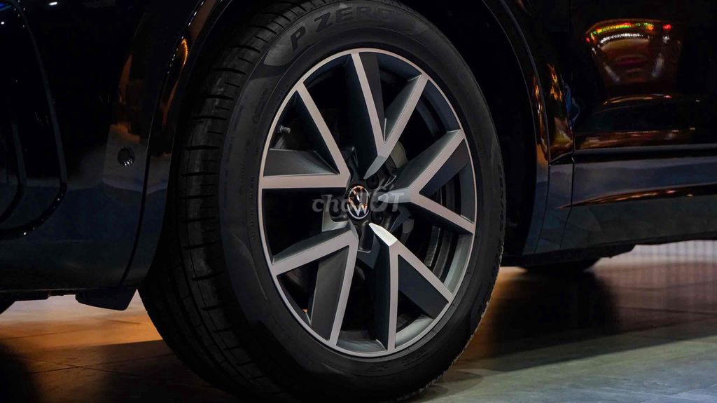 Volkswagen Touareg 2025 Luxury 2.0 TSI. Mua bán Ô tô tại Quận 1 Tp Hồ Chí Minh được đăng bởi Hưng Messi Bán Xe Đức hình 7