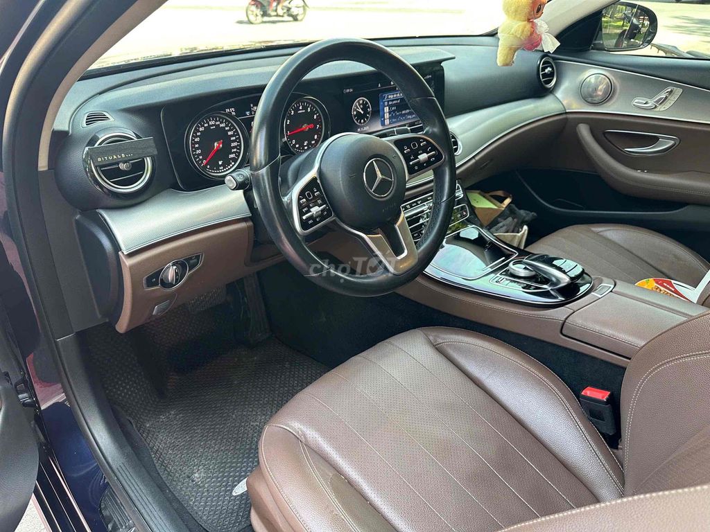 Mercedes E180 sx 2020 màu xanh nội thất nâu lăn bá. Mua bán Ô tô tại Quận Tân Phú Tp Hồ Chí Minh được đăng bởi Phước Nguyễn hình 7