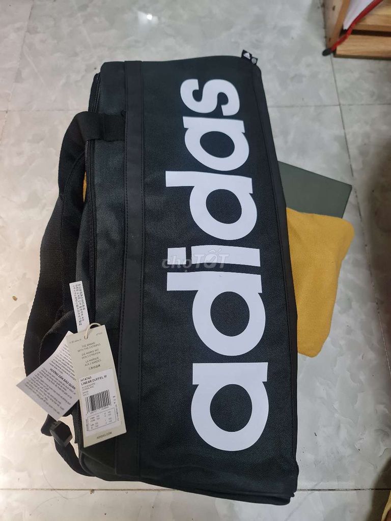 Túi duffle Adidas Linear Duffle M Đen. Mua bán Túi xách tại Quận Ba Đình Hà Nội được đăng bởi Binh hình 1