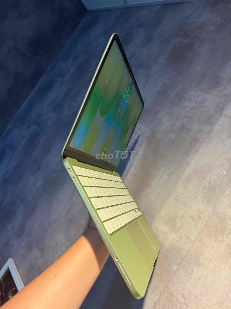 Apple Macbook Neo 8GB/256GB Xanh lá Like New. Mua bán Laptop tại Thành phố Tân An Long An được đăng bởi Minh Trần hình 1