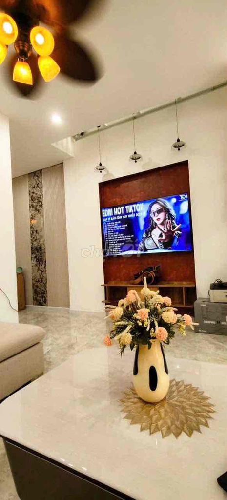 Аренда · 4 комн. · 86 м² · Quận Thanh Khê, ул. Đường Phạm Văn Nghị