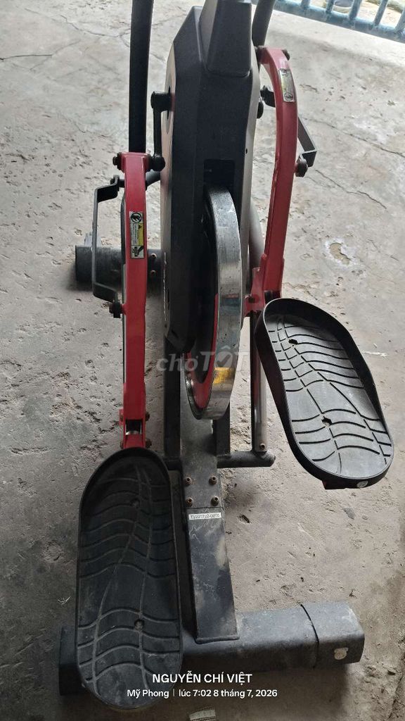 Máy chạy bộ điện Đen, Đỏ. Mua bán Đồ thể thao, Dã ngoại tại Thành phố Mỹ Tho Tiền Giang được đăng bởi Phụ huynh Nguyễn Đặng Thúy Vy hình 1