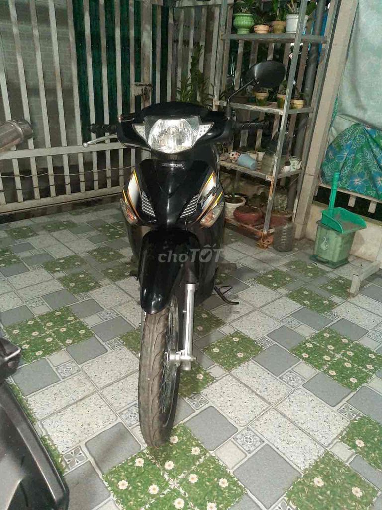 Bán funeo fi 2008 và neo kim 2008. Có GL trắng đỏ. Mua bán Xe máy tại Thành phố Long Xuyên An Giang được đăng bởi Nguyen Long Ho hình 8