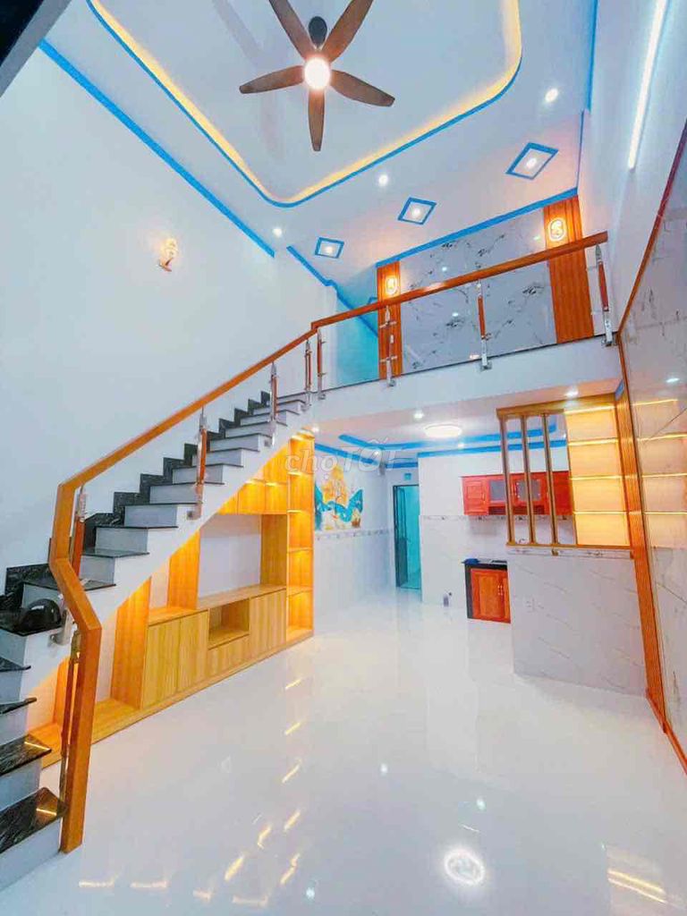 Nhà 1 trệt 1 lửng , 40m2 Tại Tân long Dĩ An