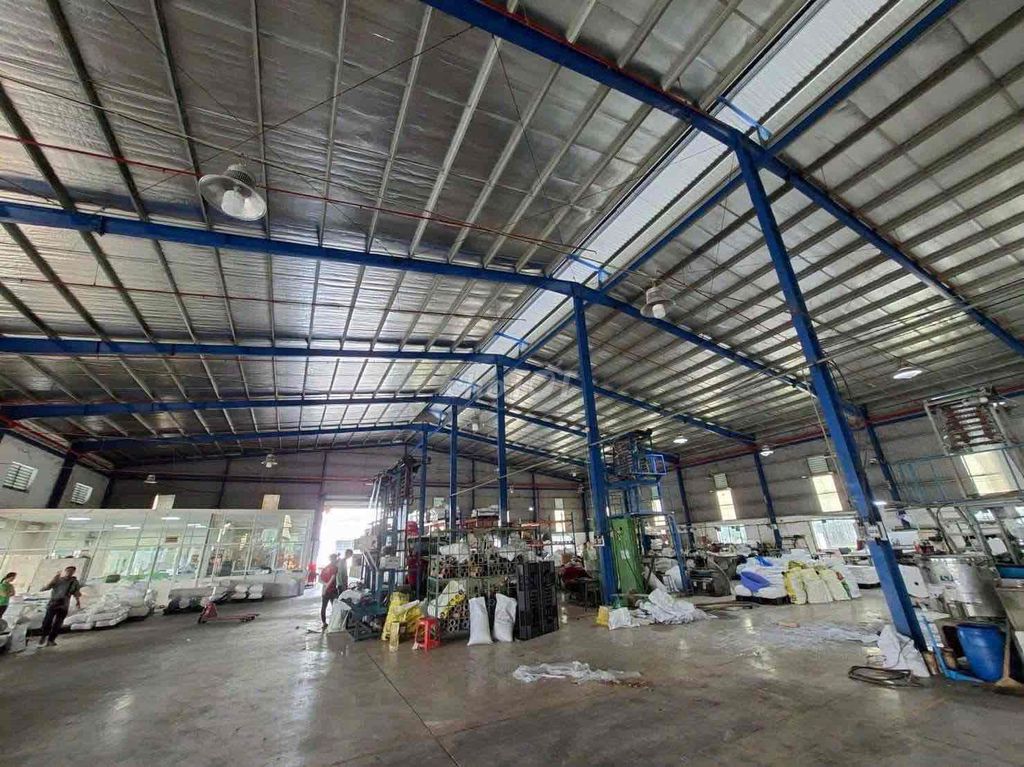 cho thuê xưởng 1500m quận 12 - xe cont24/24 - nền epoxy - pccc
