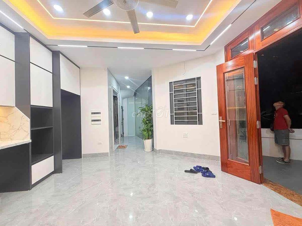 Ô tô đỗ cửa Minh Khai,tặng full NT, ngõ nông rộng, 2 thoáng 39m*5T.*7t - ảnh 4