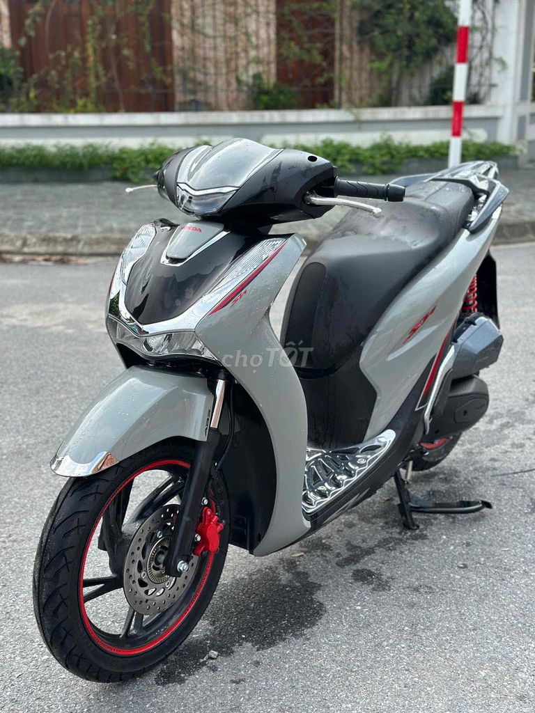 SH Nguyên Bản 2025 Siêu lướt_Bảo Hành 3 Năm✅✅✅. Mua bán Xe máy tại Huyện Gia Lâm Hà Nội được đăng bởi Xe Máy Phúc Hưng hình 3