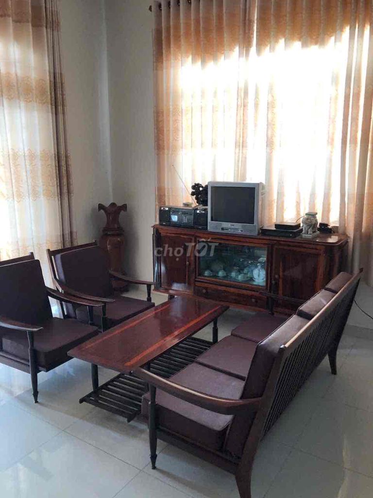 Biệt thự gia đình tôi cần bán tại Bình Dương. Mua bán nhà ở tại Huyện Dầu Tiếng Bình Dương được đăng bởi Trần Nguyên hình 2