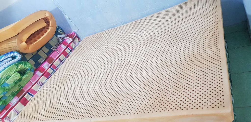 Nệm cao su kymdan thanh lý 1m6×2mx7,5p đẹp y hình. Mua bán Giường, chăn ga gối nệm tại Quận Gò Vấp Tp Hồ Chí Minh được đăng bởi Nguyễn ngọc hương Giang hình 1