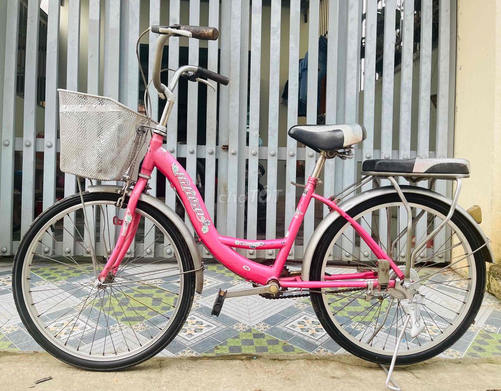 bán xe đạp nữ 24inch. giá 450k. đang chạy tốt. Mua bán Xe đạp tại Huyện Trảng Bom Đồng Nai được đăng bởi Ngọc Bích hình 1