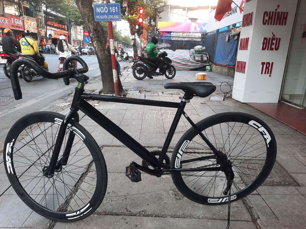 Xe đap FIXED GEAR ĐẸP 98% bh 3 tháng. Mua bán Xe đạp tại Quận Thanh Xuân Hà Nội được đăng bởi Luuducthang hình 2