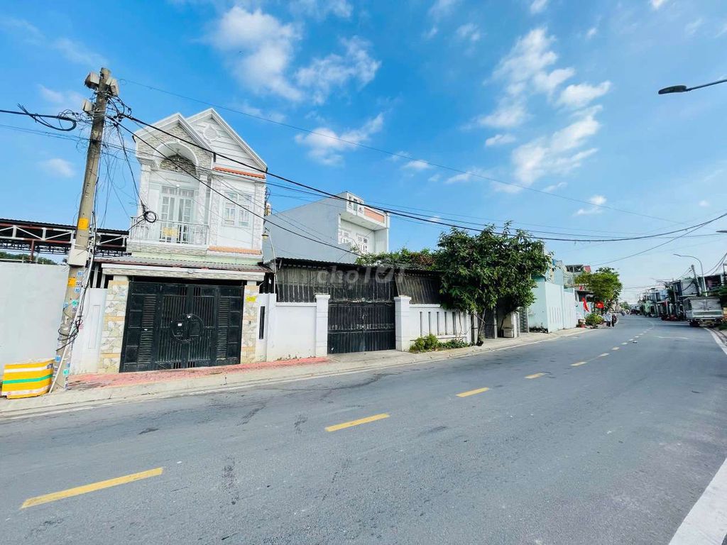 kẹt tiền ngân hàng bán gấp nhà măt đường bà điểm 5-1b
