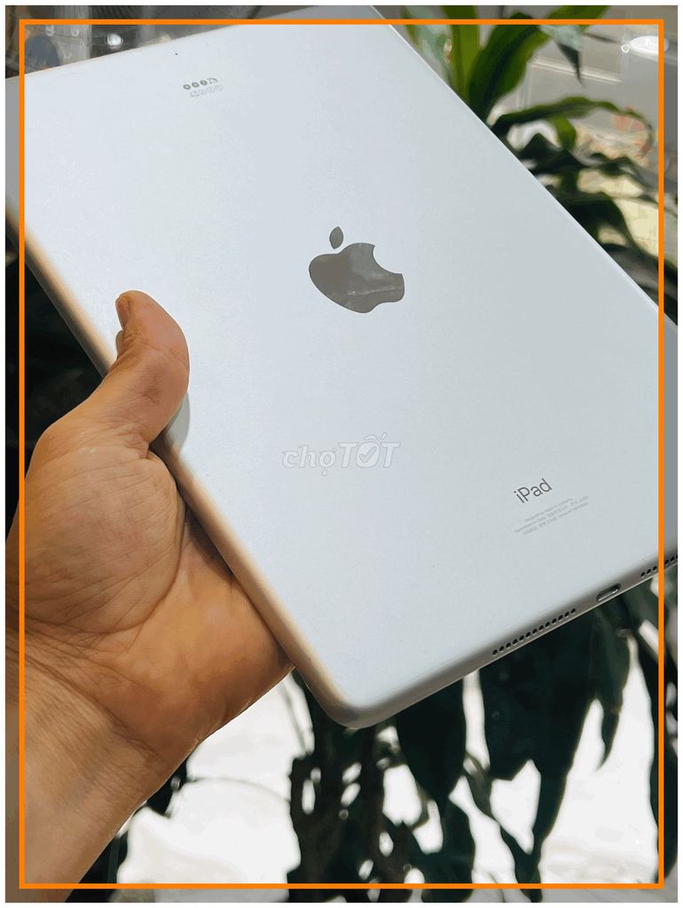 iPad Gen 9 64GB Wifi IOS 18 Chạy Cực Bốc. Mua bán Máy tính bảng tại Quận Đống Đa Hà Nội được đăng bởi Hoàng Táo  hình 1