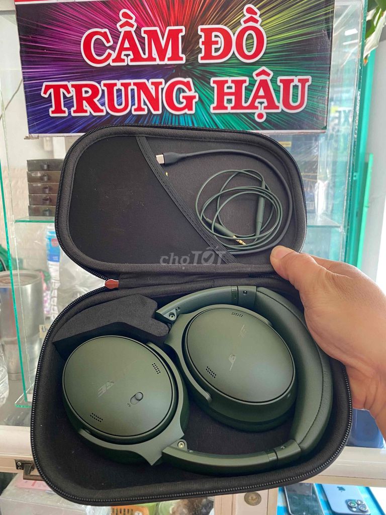 Tai nghe Bose Quietcomfort 45 như mới full box. Mua bán Tivi, Âm thanh tại Quận Ninh Kiều Cần Thơ được đăng bởi CẦM ĐỒ TRUNG HẬU   hình 1