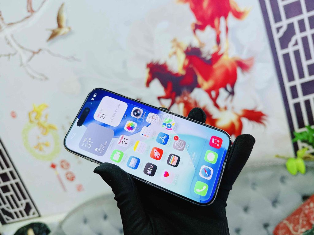 iPhone 15 Pro 256G titan Việt Nam 99% pin new 100%. Mua bán Điện thoại tại Quận Hải Châu Đà Nẵng được đăng bởi TUẤN LUXURY MOBILE ĐÀ NẴNG hình 1