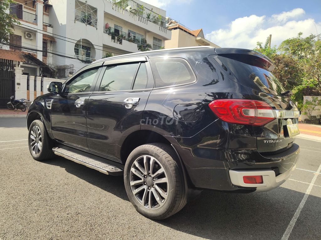 Ford Everest 2018 Titanium Đen 139.000 km. Mua bán Ô tô tại Quận 8 Tp Hồ Chí Minh được đăng bởi Sang Bùi hình 3