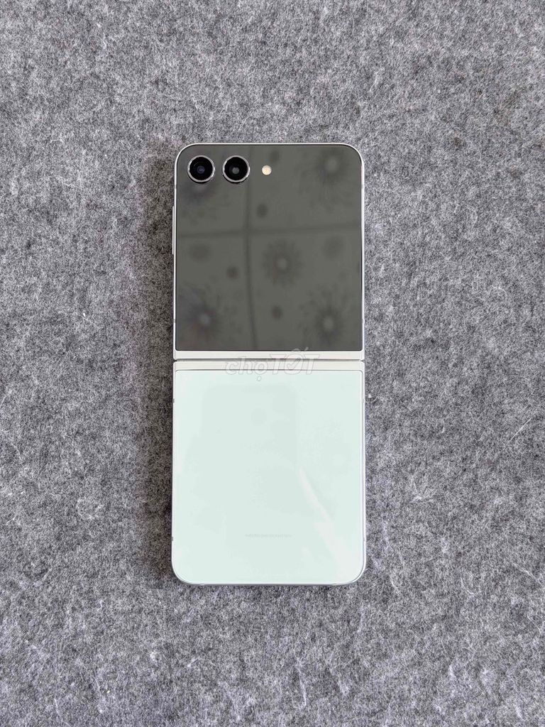 Samsung Galaxy Z Flip 5 8/256GB. Mua bán Điện thoại tại Quận Ninh Kiều Cần Thơ được đăng bởi Nguyên Mobile 65 hình 1