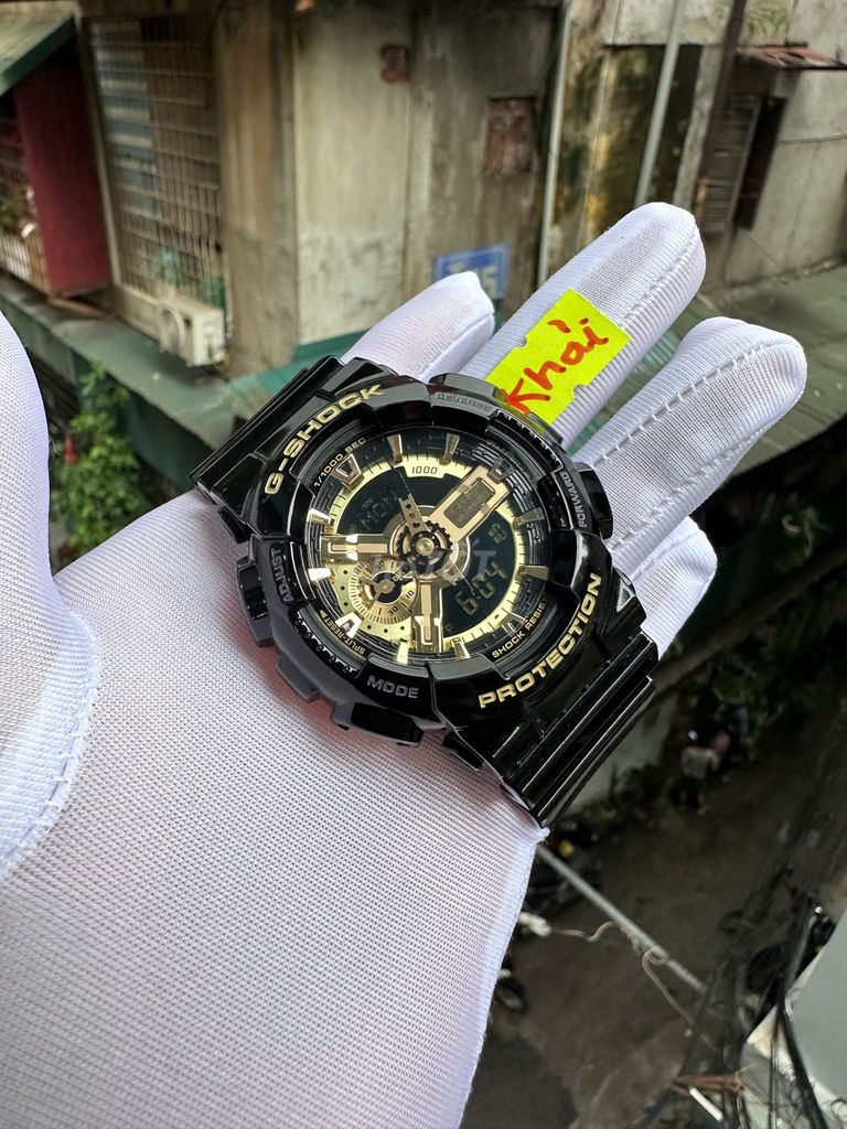 Casio G-shock GA-110GB-1A, Likenew