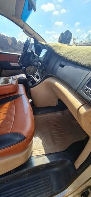 Hyundai Starex 2009 - 245000 km. Mua bán Ô tô tại Quận 11 Tp Hồ Chí Minh được đăng bởi Hạnh vuong