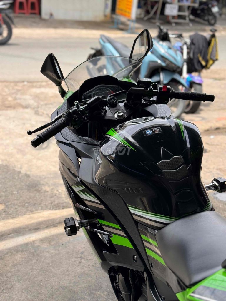 Cần bán Kawasaki Ninja300 Abs 2017 Biển SG 9 chủ. Mua bán Xe máy tại Quận Bình Tân Tp Hồ Chí Minh được đăng bởi Việt Motor Bình Tân hình 6