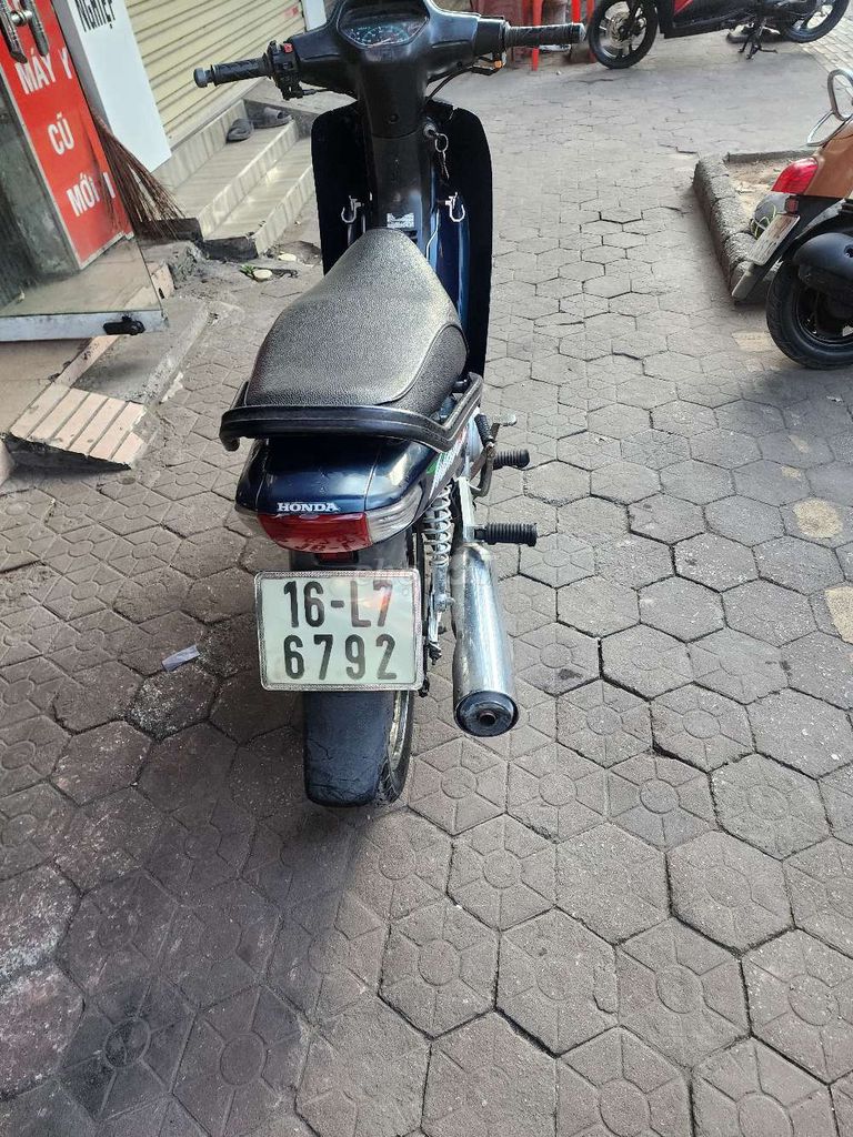 Cần bán xe như hình máy móc ok luôn. Mua bán Xe máy tại Quận Kiến An Hải Phòng được đăng bởi Hà Minh Tuấn hình 2