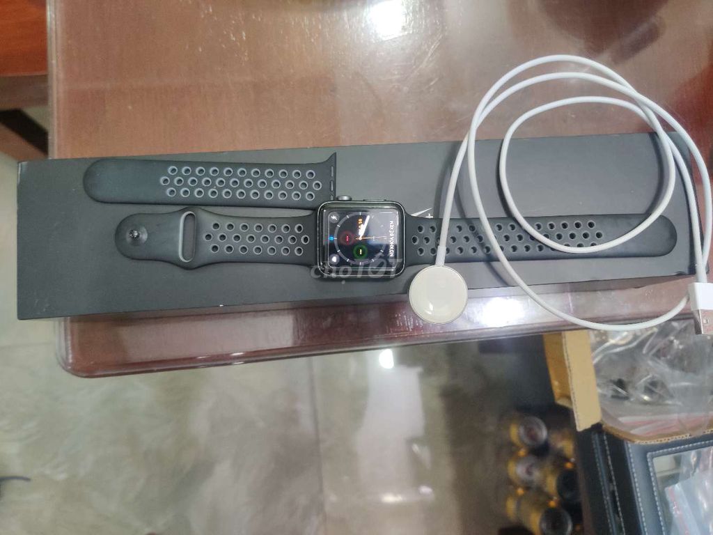 Apple Watch Series 2 38mm Đen. Mua bán Thiết bị đeo thông minh tại Quận 12 Tp Hồ Chí Minh được đăng bởi Dyh Huynh hình 1