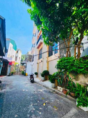 House in Long Biên
