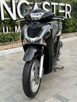 Cần bán SH 150 ABS 2018 màu đen cực đẹp, cực chất. Mua bán Xe máy tại Quận Đống Đa Hà Nội được đăng bởi Xe Máy Vượng Trung hình 1