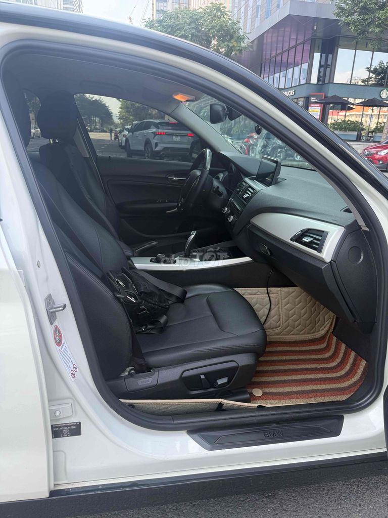 BMW i3 2013 - 132000 km. Mua bán Ô tô tại Quận 7 Tp Hồ Chí Minh được đăng bởi Gia Bảo  hình 11