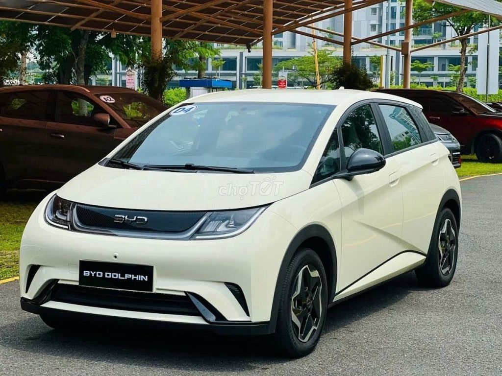 BYD Dolphin GLX 2026 Хэтчбек Белый