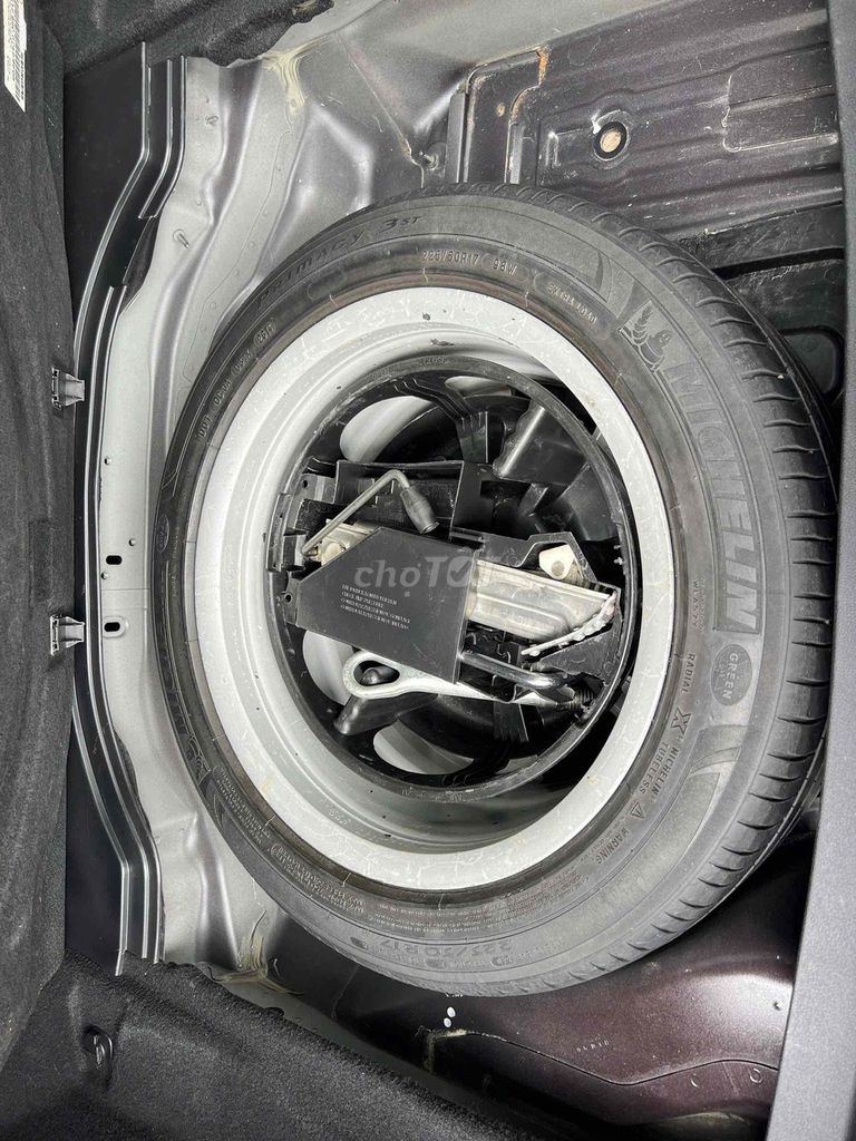 Mercedes Benz E Class 2010 E250 - 130000 km. Mua bán Ô tô tại Thành phố Thuận An Bình Dương được đăng bởi Trần Trung Hiếu hình 19