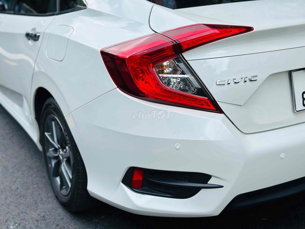 Honda Civic 2020 G 1.8 AT - 29000 km. Mua bán Ô tô tại Quận Gò Vấp Tp Hồ Chí Minh được đăng bởi nguyễn quốc trinh hình 3