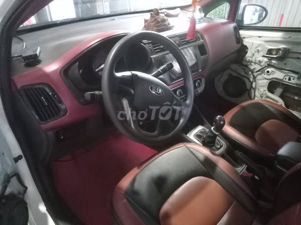 kia Rio sx năm 2014  số sàn. Mua bán Ô tô tại Thị xã Hương Trà Thừa Thiên Huế được đăng bởi trang tran hình 4