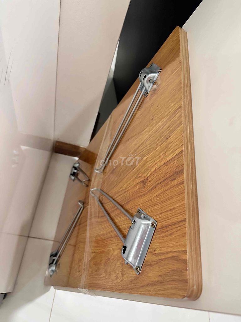 Bàn gấp gọn Gỗ Vân gỗ 50x73x28cm. Mua bán Bàn ghế tại Quận 1 Tp Hồ Chí Minh được đăng bởi Vu Thi Tu Vi hình 1