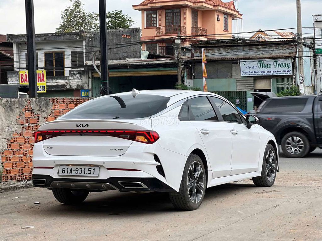KIA K5 2023 Luxury 8000 km Trắng. Mua bán Ô tô tại Thành phố Thủ Đức Tp Hồ Chí Minh được đăng bởi BÌNH VÌNH PHÚ CHUYÊN XE LƯỚT BAO TEST HÃNG  hình 5