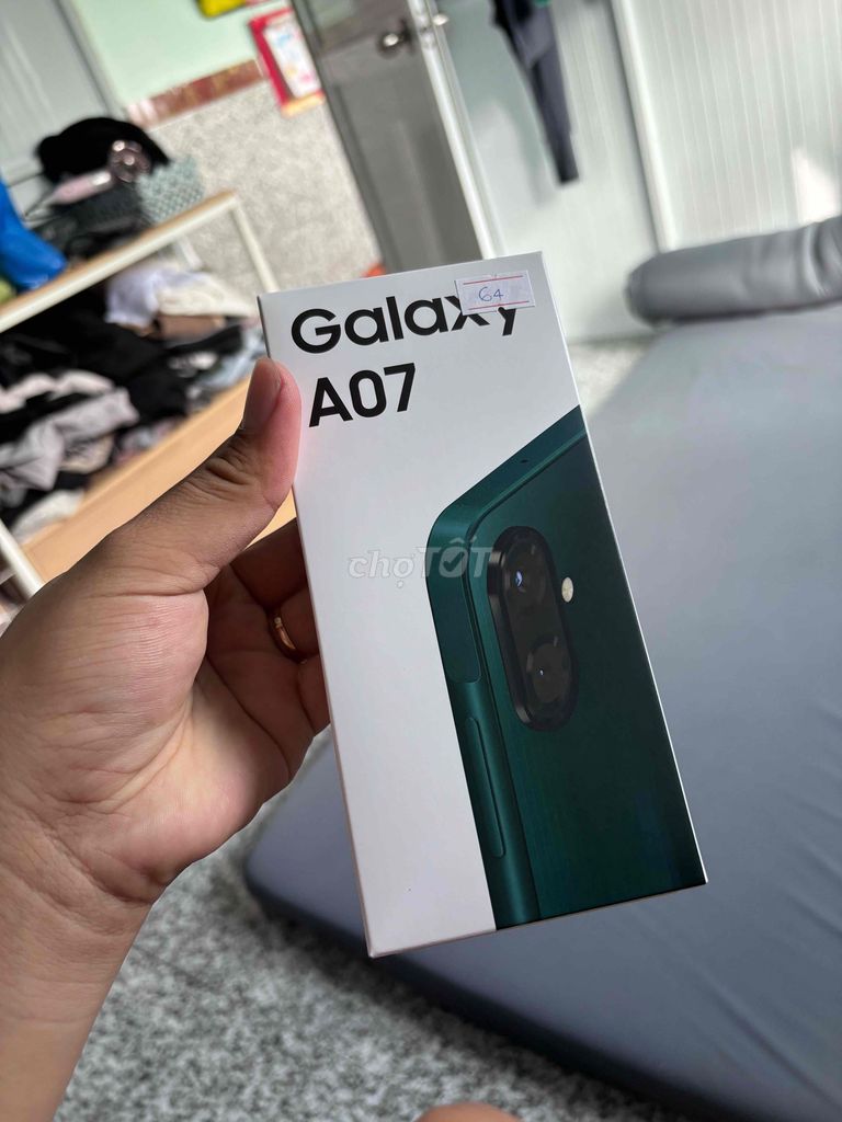 Samsung Galaxy A07 Mới nguyên seal. Mua bán Điện thoại tại Huyện Cần Giuộc Long An được đăng bởi Xuân Tiền vlog hình 1