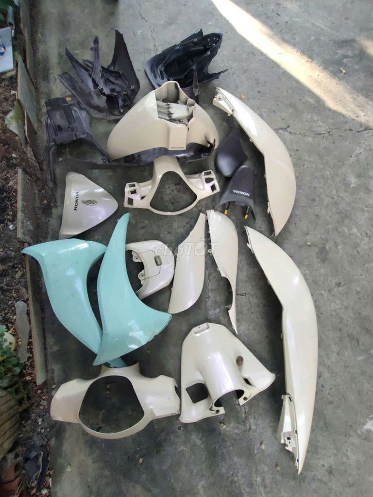 PHÔI ÁO HONDA SH MODE. Mua bán Phụ tùng xe tại Quận Bình Thuỷ Cần Thơ được đăng bởi Lê Hoàng hình 1