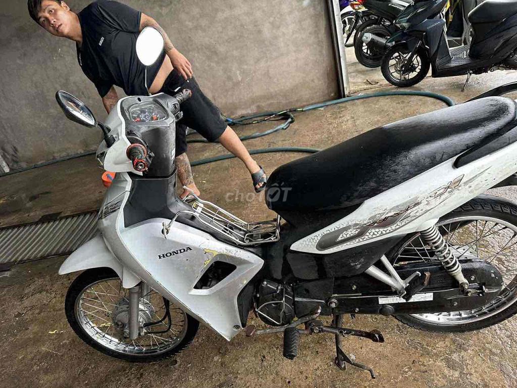 wawe lỏ nguyên zin ( cực im ) giao cccd. Mua bán Xe máy tại Thành phố Mỹ Tho Tiền Giang được đăng bởi luxury  hình 3