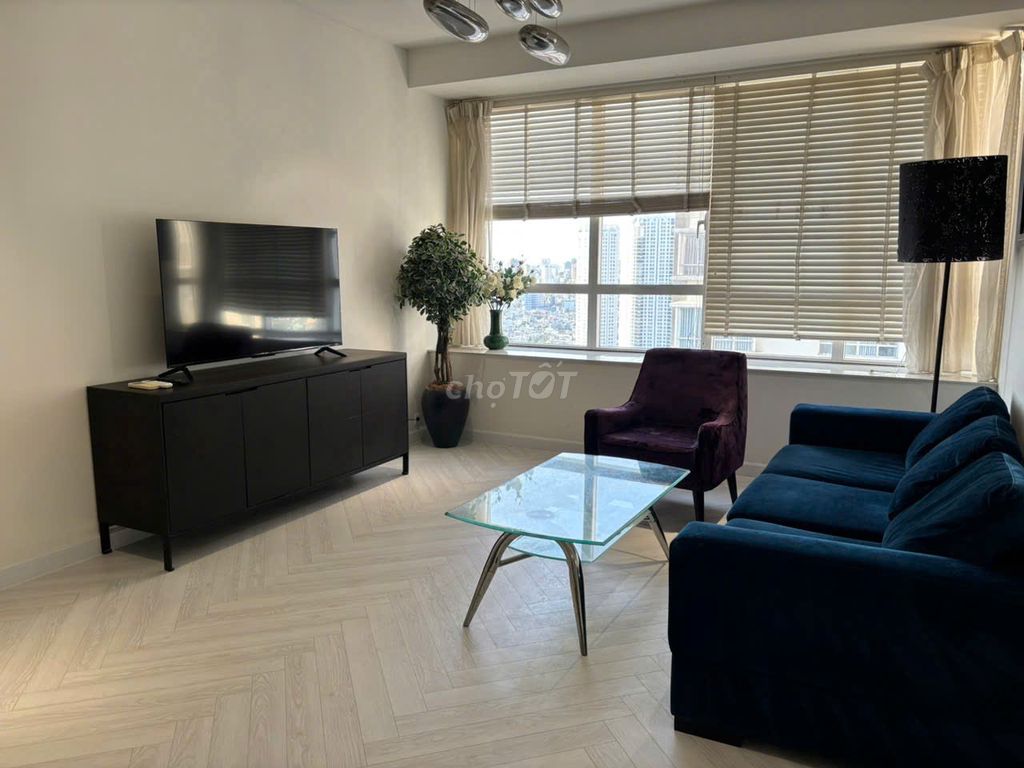 Аренда · 4 комн. · 162 м² · Quận 7, ул. Nguyễn Hữu Thọ