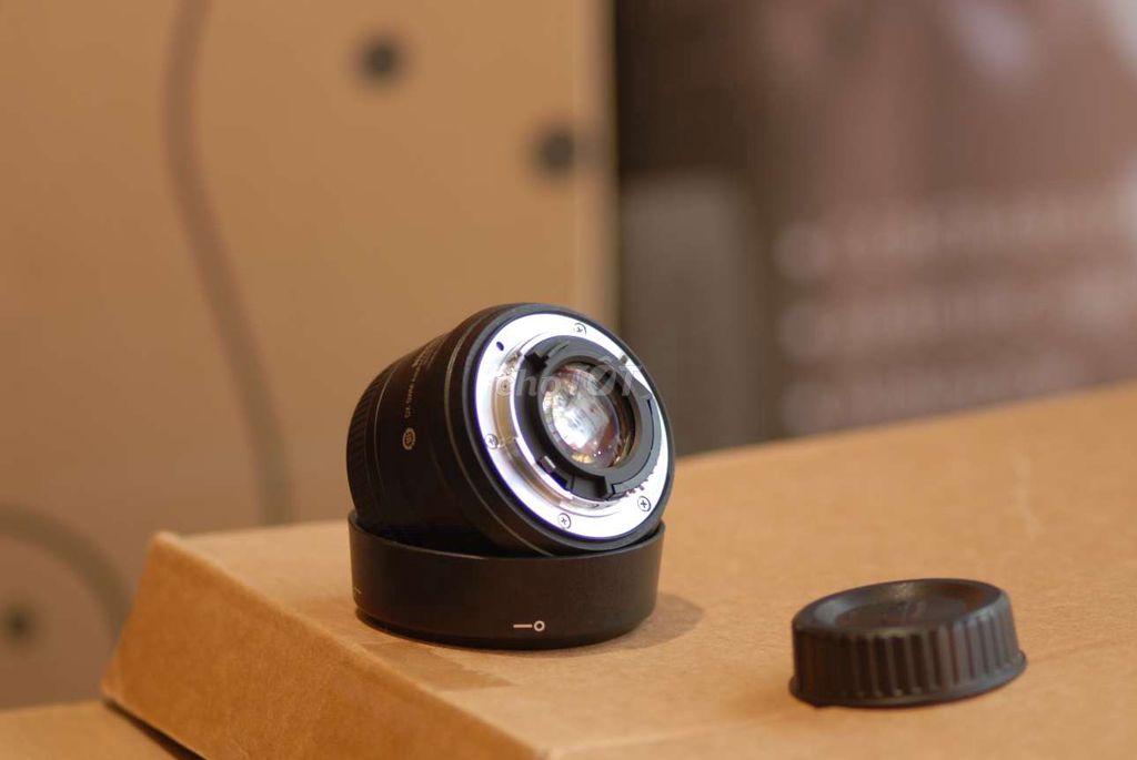 Ống kính Nikon AF-S DX NIKKOR 35mm f/1.8G Đen. Mua bán Máy ảnh, Máy quay tại Quận Long Biên Hà Nội được đăng bởi tran hình 1