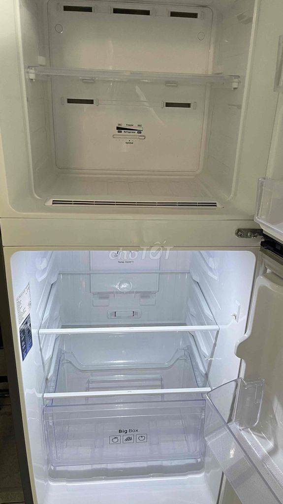 Tủ lạnh Samsung RT19M300BGS 208L. Mua bán Tủ lạnh tại Quận 4 Tp Hồ Chí Minh được đăng bởi Quỳnh Như hình 1