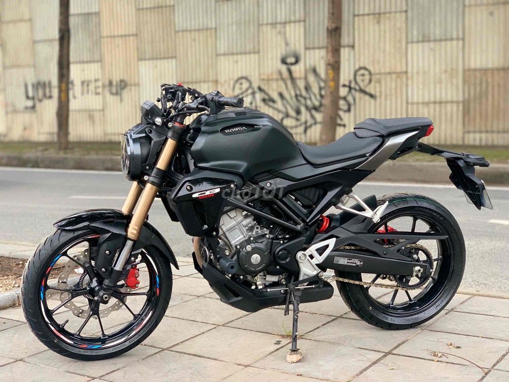 HONDA CB150R ABS FI cuối chót- xe lướt đẹp. Mua bán Xe máy tại Quận Cầu Giấy Hà Nội được đăng bởi Tong motor xe may hình 4