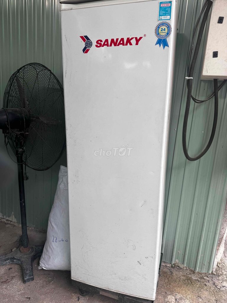 Tủ đông đứng Sanaky Trắng Tiết kiệm điện. Mua bán Tủ lạnh tại Huyện Trảng Bom Đồng Nai được đăng bởi Thuy hình 1