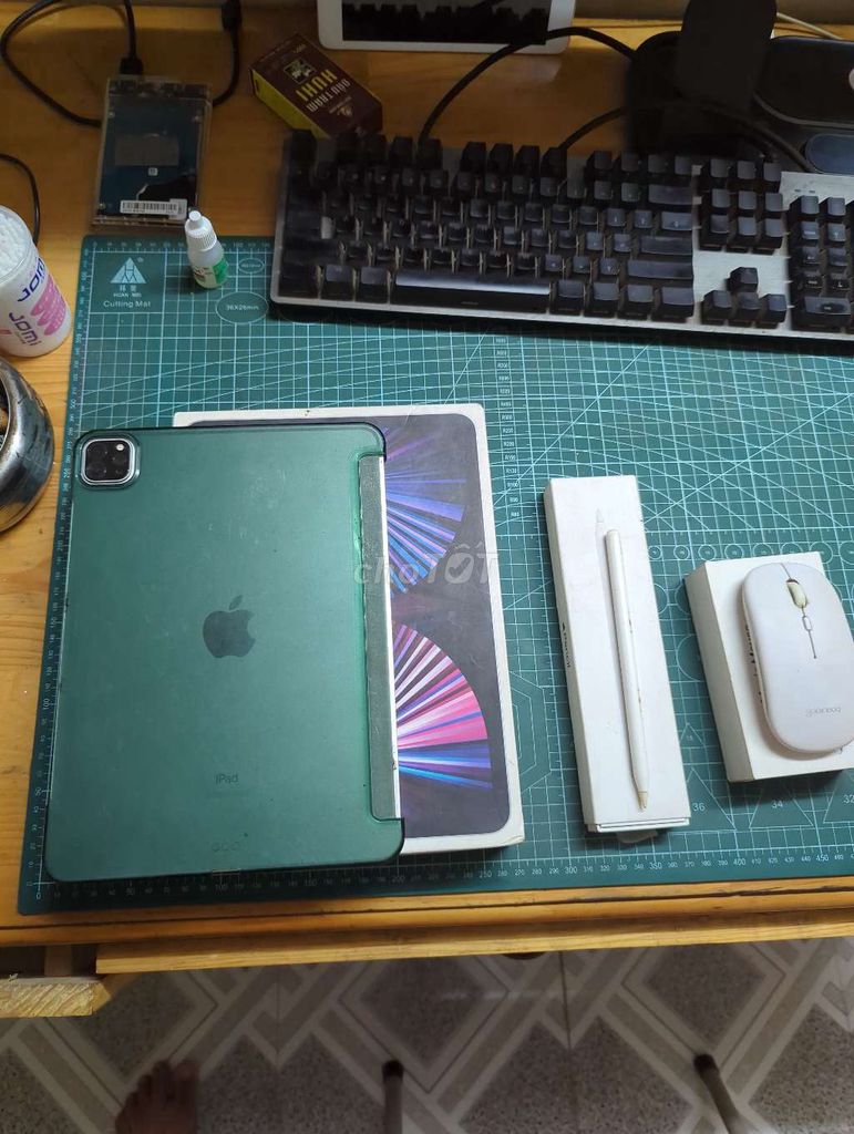 Bán ipad 11 pro M1 + chuột + bút