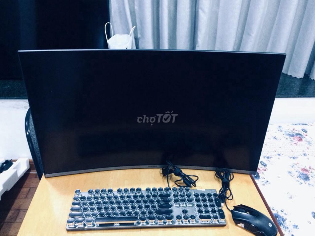 Màn hình Samsung LU32R590CWEXXV 32 inch. Mua bán Phụ kiện (Màn hình, Chuột...) tại Quận Ninh Kiều Cần Thơ được đăng bởi Khang hình 1
