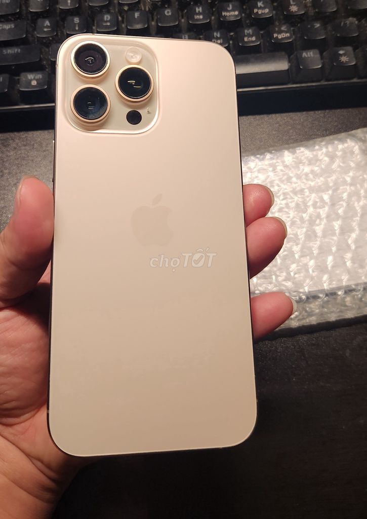 Apple iPhone 16 Pro Max 256GB Vàng Đã sử dụng. Mua bán Điện thoại tại Quận Tân Bình Tp Hồ Chí Minh được đăng bởi Nguyễn Anh hình 1