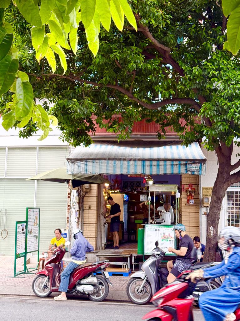 Nhà chính chủ mặt tiền bình thới