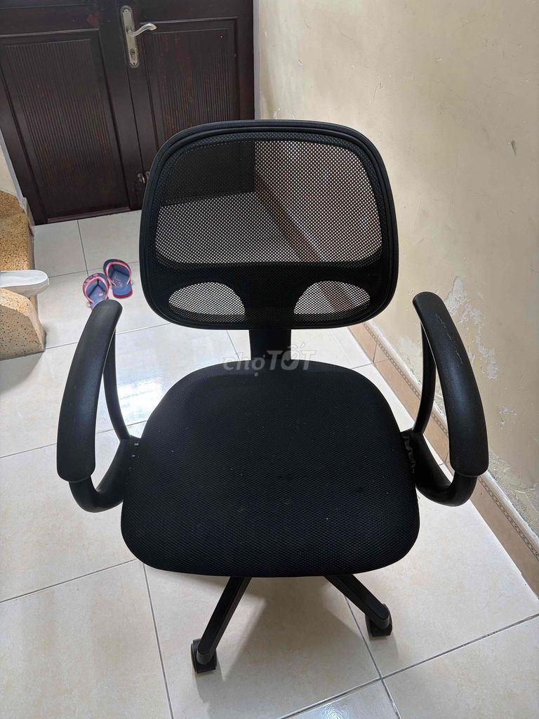 Ghế Hòa Phát hoạt động bth 300. Mua bán Bàn ghế tại Quận Hải Châu Đà Nẵng được đăng bởi Nguyễn Quốc Huy hình 1